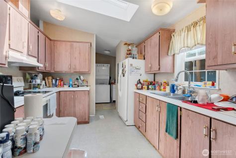 12422 26th Avenue E Tacoma WA 98445