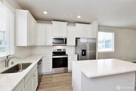 8776 151st Street E Puyallup WA 98375