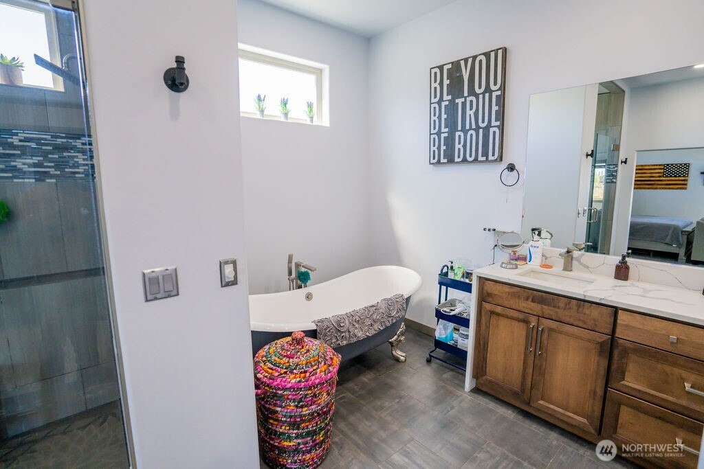 3962 Road F NE Moses Lake WA 98837