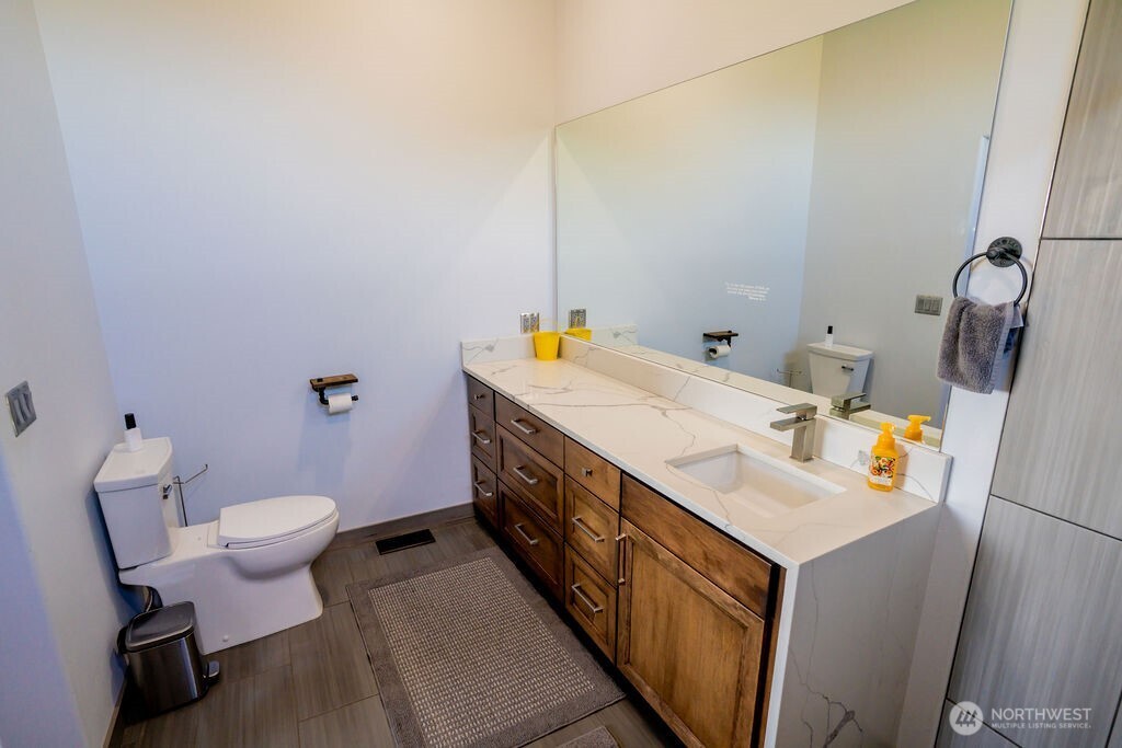 3962 Road F NE Moses Lake WA 98837