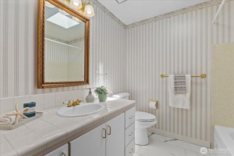 12109 SE 68th Place Bellevue WA 98006