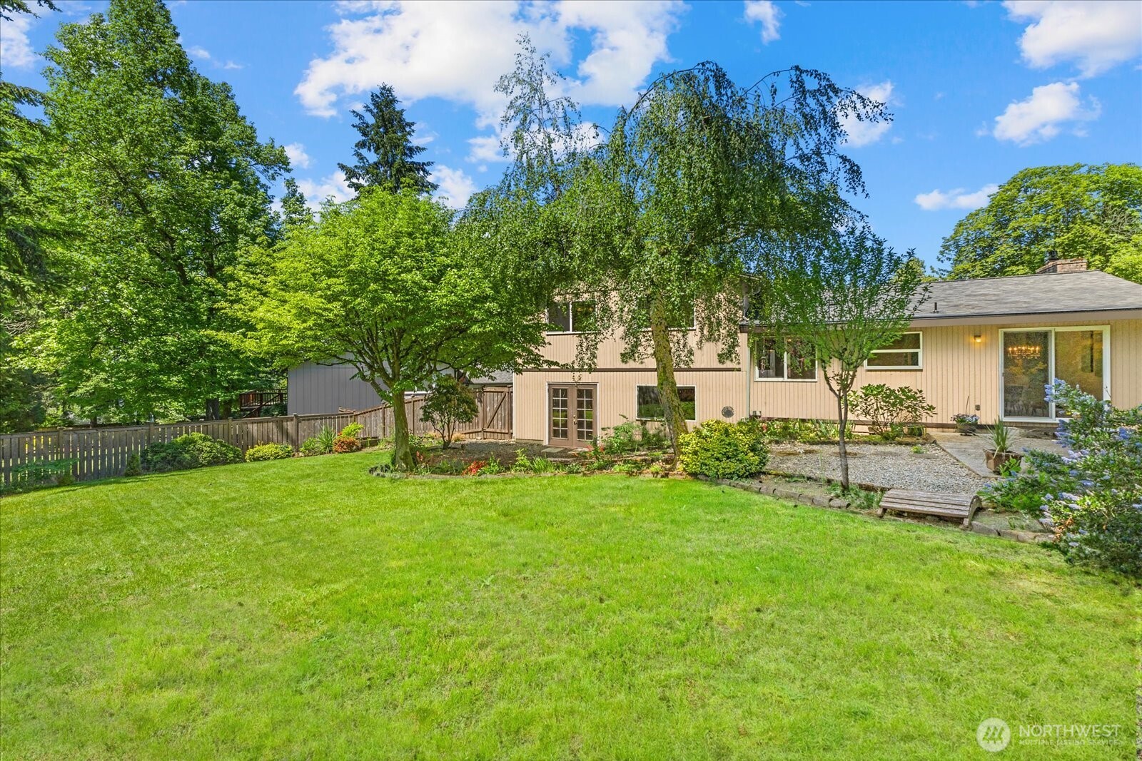 12109 SE 68th Place Bellevue WA 98006