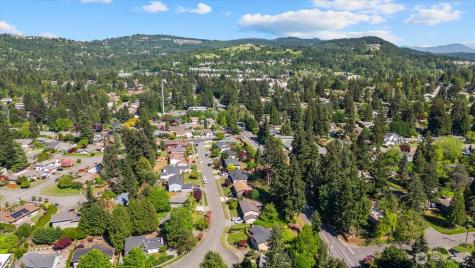 12109 SE 68th Place Bellevue WA 98006