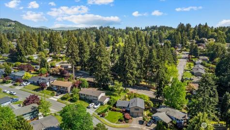 12109 SE 68th Place Bellevue WA 98006