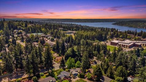 12109 SE 68th Place Bellevue WA 98006