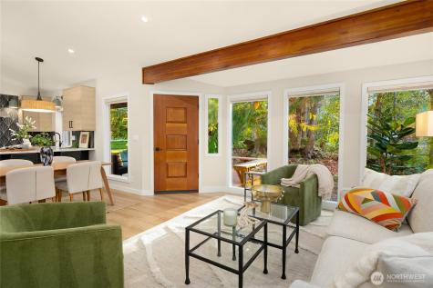 881 Park Avenue NE Bainbridge Island WA 98110