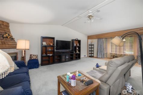 319 Shelter Bay Drive La Conner WA 98257