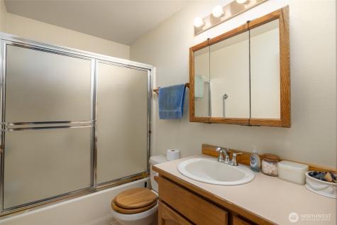 319 Shelter Bay Drive La Conner WA 98257
