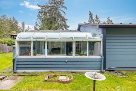 319 Shelter Bay Drive La Conner WA 98257
