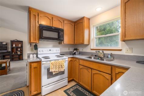 319 Shelter Bay Drive La Conner WA 98257