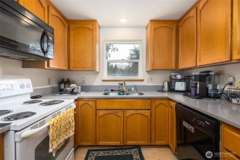 319 Shelter Bay Drive La Conner WA 98257