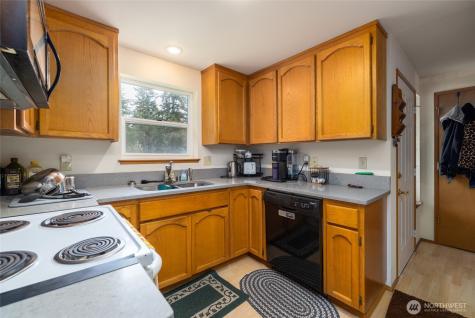 319 Shelter Bay Drive La Conner WA 98257