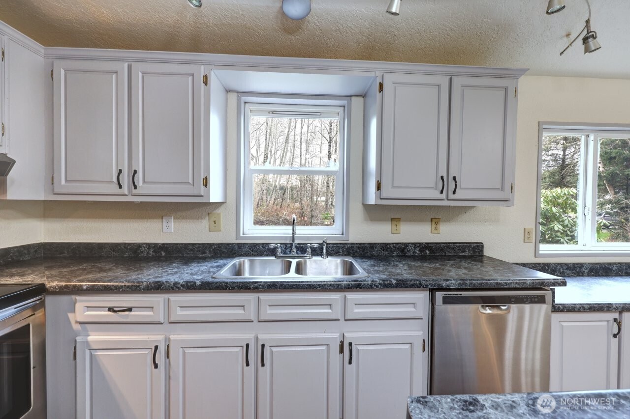 10606 Pacific Way Long Beach WA 98631