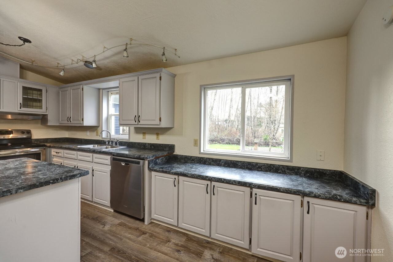 10606 Pacific Way Long Beach WA 98631