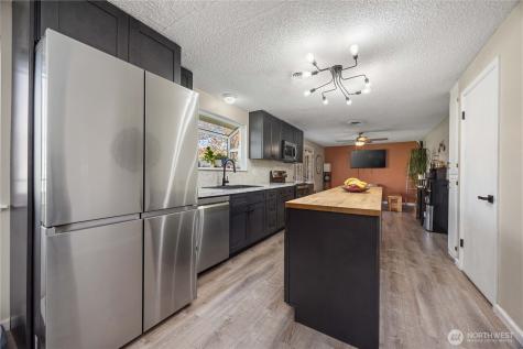 928 Selkirk Place Brewster WA 98812