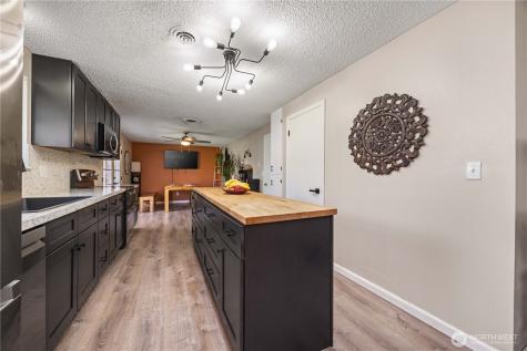 928 Selkirk Place Brewster WA 98812