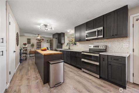 928 Selkirk Place Brewster WA 98812