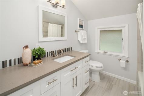 15018 152nd Avenue NE Woodinville WA 98072