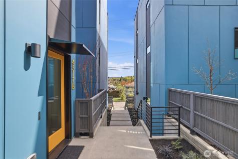 4517 35th Avenue S Seattle WA 98118
