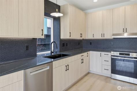 4517 35th Avenue S Seattle WA 98118
