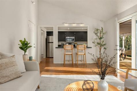 5344 Ruby Place NE Bainbridge Island WA 98110