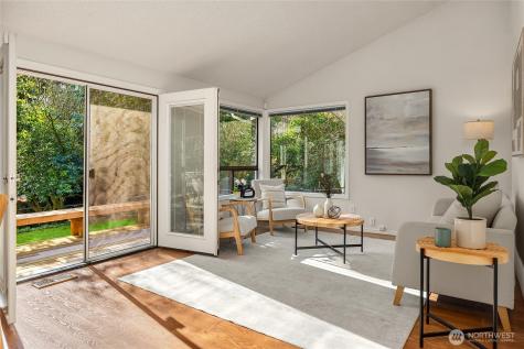 5344 Ruby Place NE Bainbridge Island WA 98110