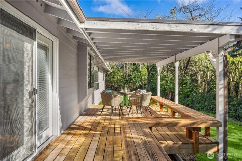 5344 Ruby Place NE Bainbridge Island WA 98110