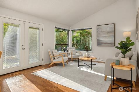 5344 Ruby Place NE Bainbridge Island WA 98110