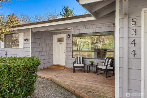5344 Ruby Place NE Bainbridge Island WA 98110