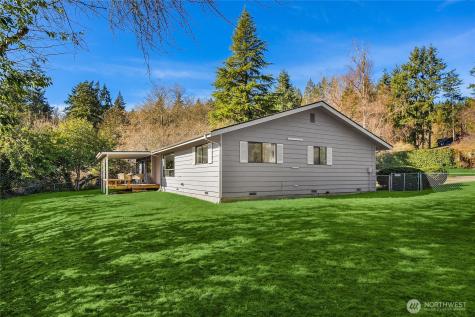 5344 Ruby Place NE Bainbridge Island WA 98110