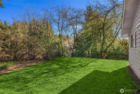 5344 Ruby Place NE Bainbridge Island WA 98110