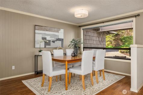 5344 Ruby Place NE Bainbridge Island WA 98110