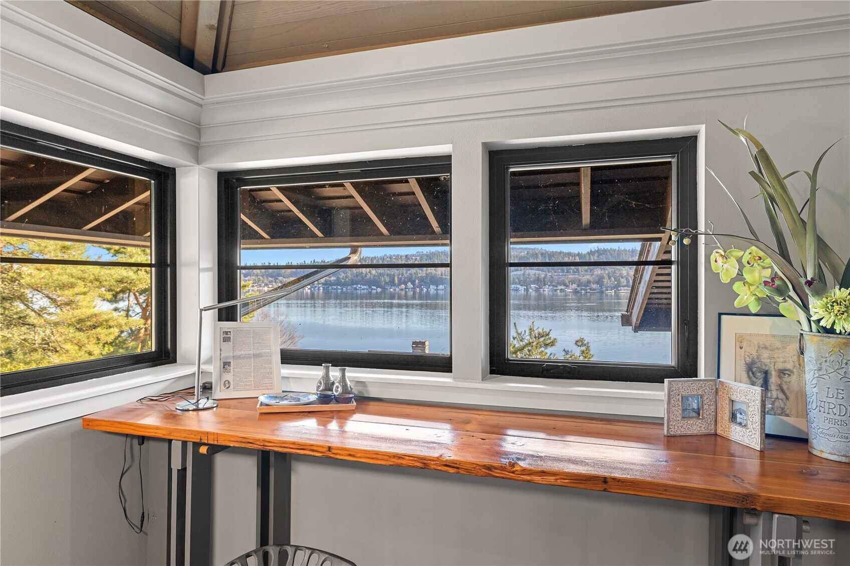 5425 96th Avenue SE Mercer Island WA 98040