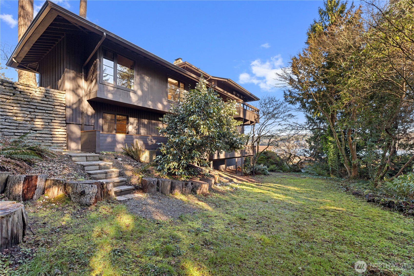 5425 96th Avenue SE Mercer Island WA 98040