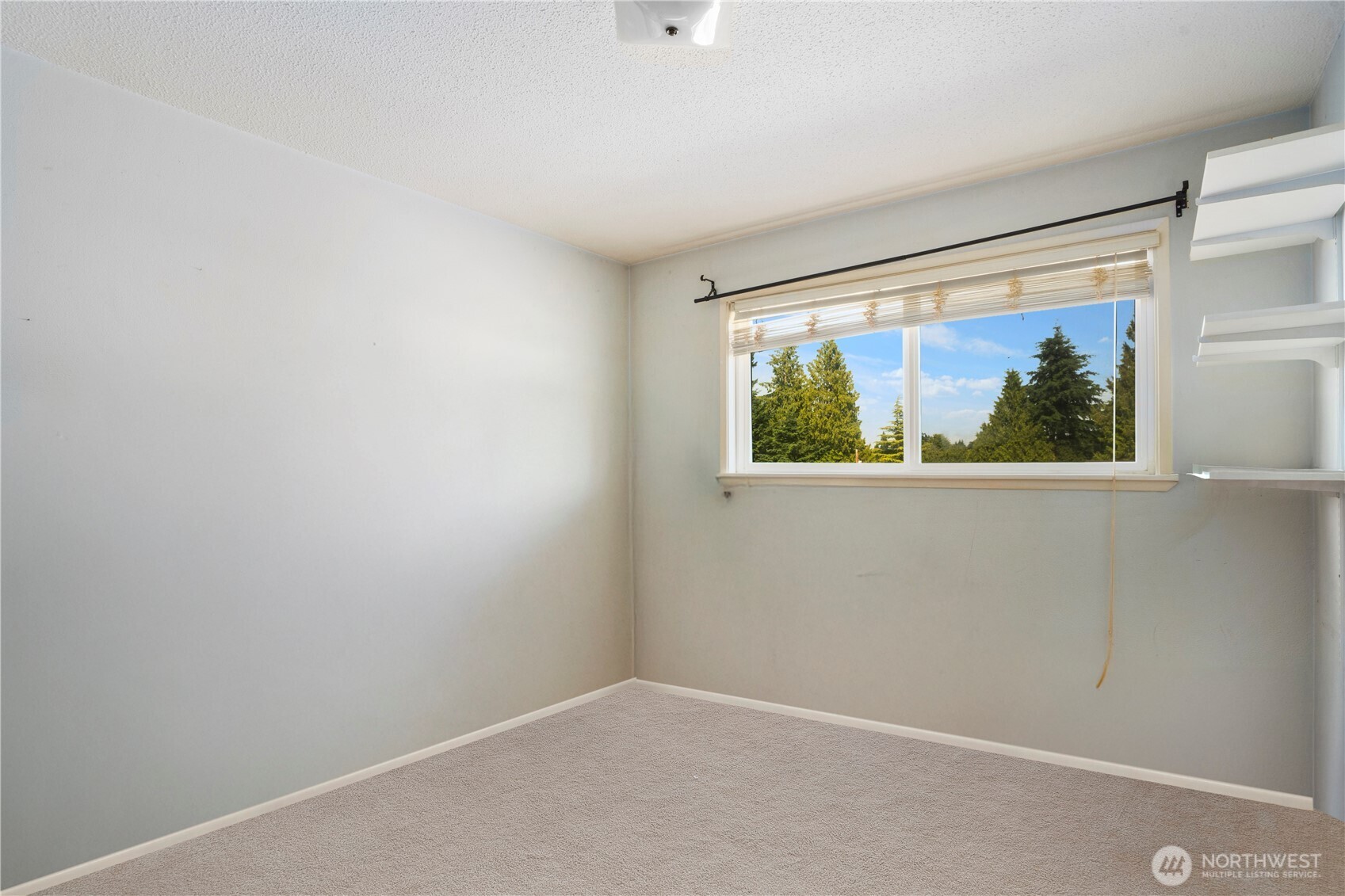 29929 4th Avenue SW Federal Way WA 98023