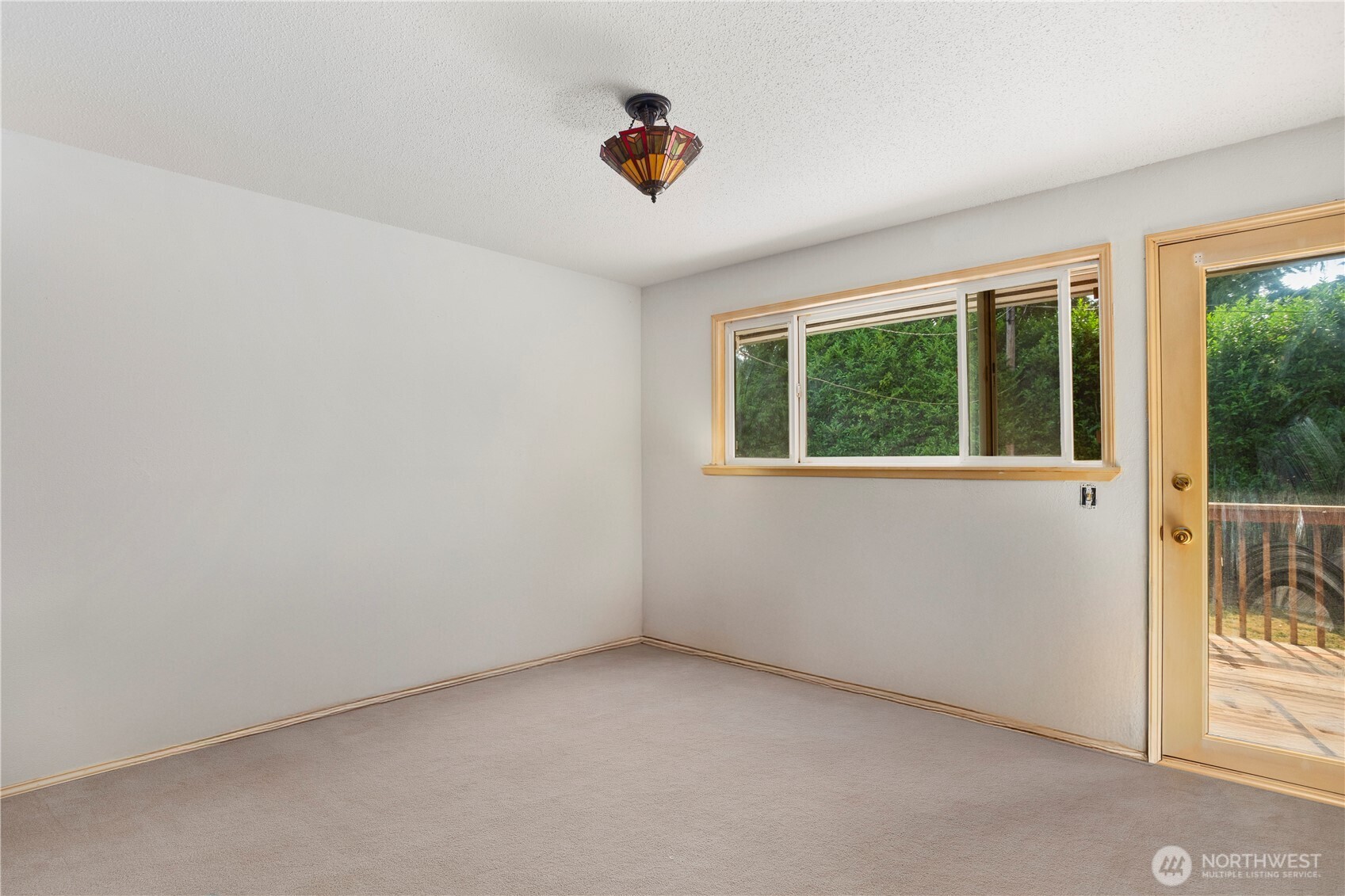 29929 4th Avenue SW Federal Way WA 98023