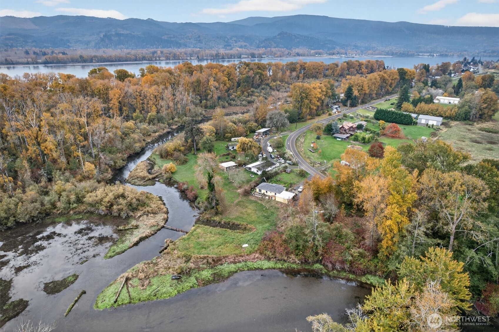 340 E Sunny Sands Road Cathlamet WA 98612