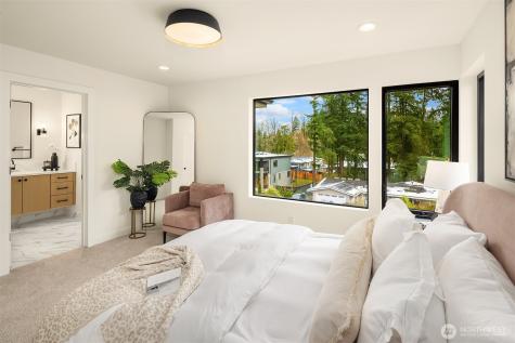 11315 113th Place NE Kirkland WA 98033