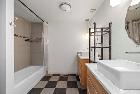 816 151st Place SW Lynnwood WA 98087