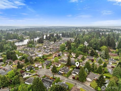 816 151st Place SW Lynnwood WA 98087