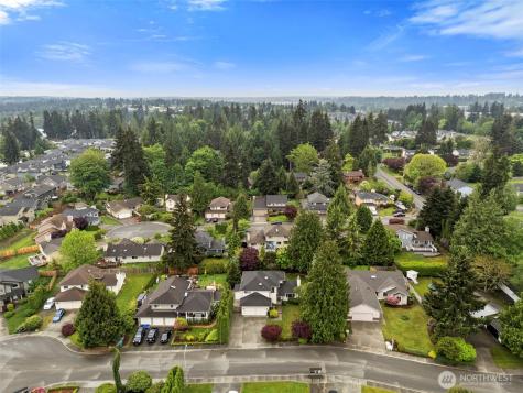816 151st Place SW Lynnwood WA 98087