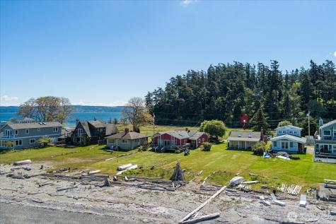 301 Snakelum Point Road Coupeville WA 98239