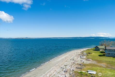 301 Snakelum Point Road Coupeville WA 98239