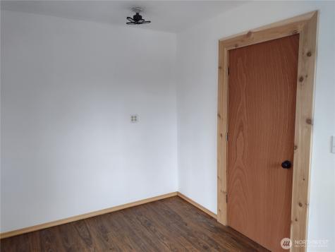 6 Tanager Lane Republic WA 99166