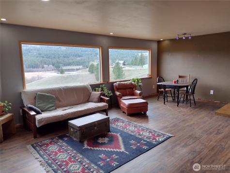 6 Tanager Lane Republic WA 99166