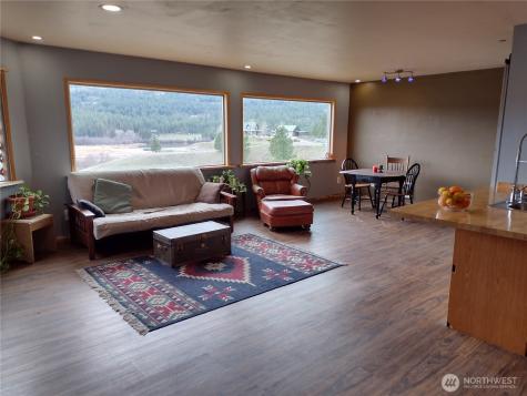 6 Tanager Lane Republic WA 99166