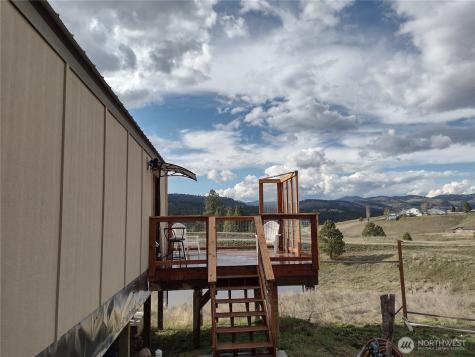 6 Tanager Lane Republic WA 99166
