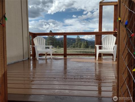 6 Tanager Lane Republic WA 99166