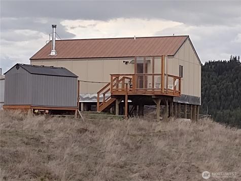 6 Tanager Lane Republic WA 99166