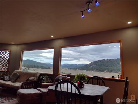 6 Tanager Lane Republic WA 99166